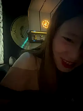 littleqiu online show from September 18, 12:15 pm