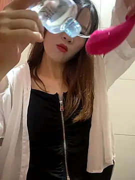 littleqiu online show from September 11, 11:54 am