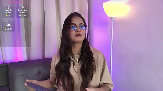 Abby Raschell online show from September 28, 4:19 am