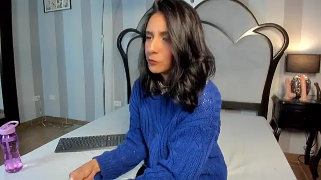 MiaAmore  online show from February 20, 6:53 pm