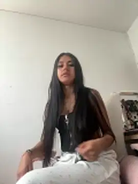 Victoria alson online show from March 28, 3:00 pm