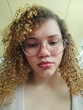 SirenRouge 69 online show from March 12, 9:39 pm