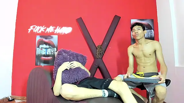 BEAUTY BOYS1 online show from February 28, 10:09 pm