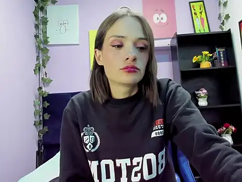 Tammy Thompson  online show from October 22, 1:49 pm