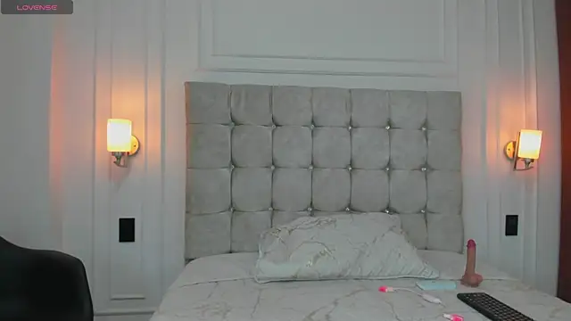 DulceEstrella  online show from October 4, 4:51 am