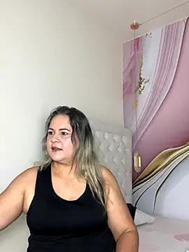 Lucy Milf 474 online show from September 27, 12:34 pm