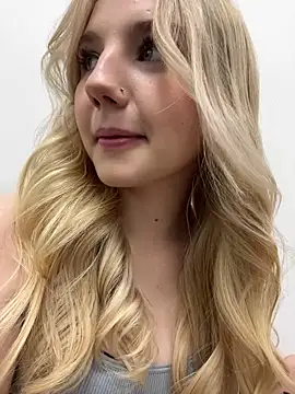 Sky Cutie online show from September 25, 4:44 am