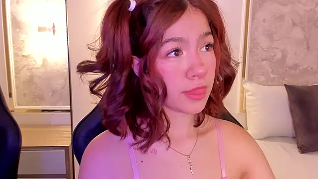 doll eyees  online show from September 25, 2:43 am