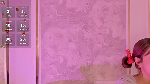 doll eyees  online show from October 30, 2:25 am