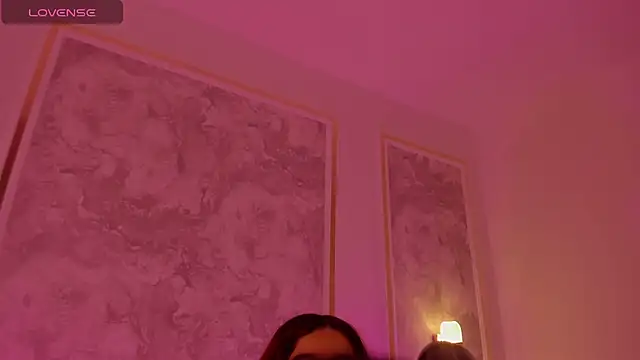 doll eyees  online show from October 18, 2:36 am