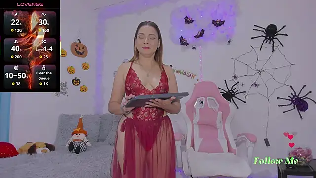 milfAaura online show from November 1, 2:59 am