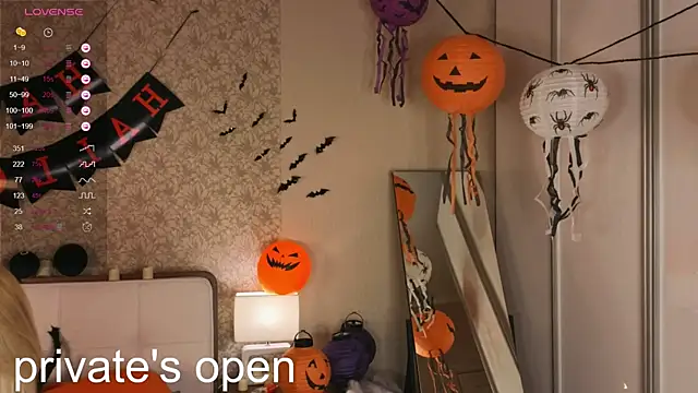 Brittney Shaw online show from November 2, 2:53 pm