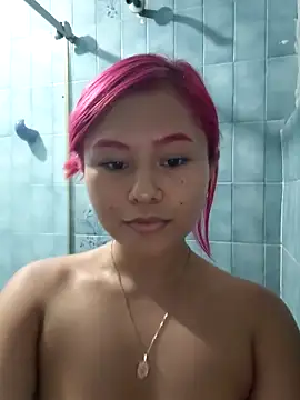 MAYASMITH   online show from April 15, 4:35 am