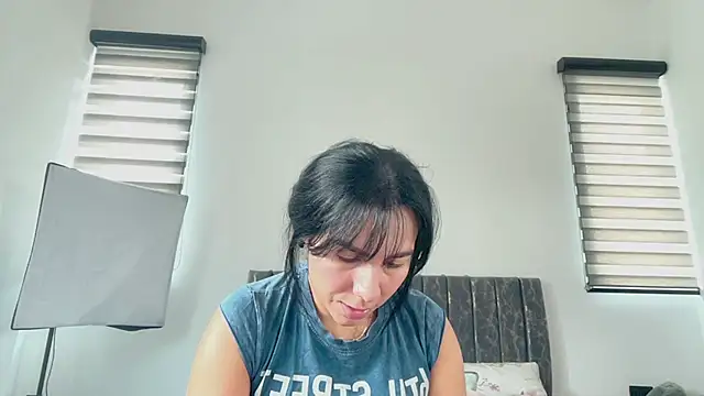 greciadom555 online show from September 29, 4:23 pm