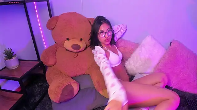 celeste contreras online show from October 17, 7:39 pm