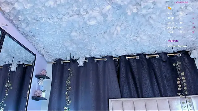 melody-rouss online show from November 20, 3:07 am