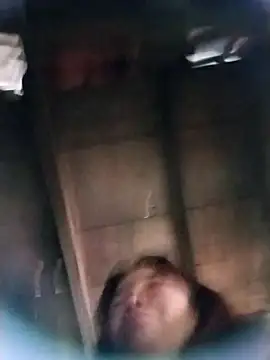 lylylove online show from April 8, 2:03 am