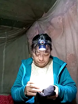 Sa2mh20 online show from February 4, 9:23 am