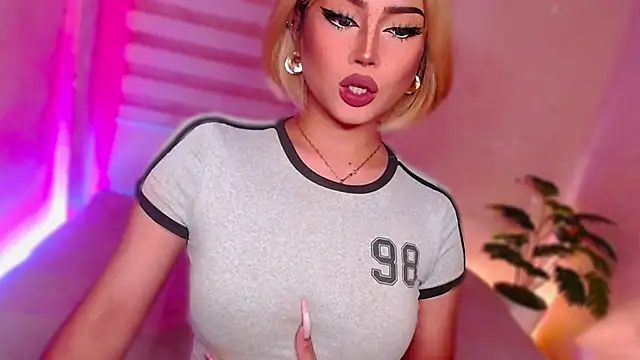 MissRumi Hunter online show from July 1, 4:39 pm