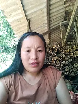 miss-su online show from April 11, 7:25 am