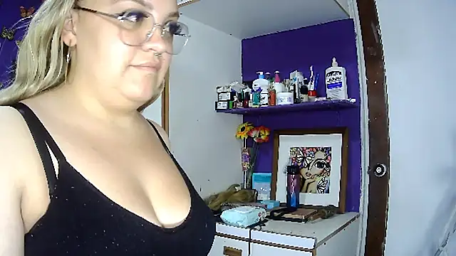 Sasha TK online show from October 26, 9:10 pm