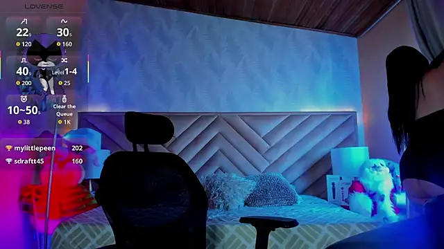  raven black online show from December 15, 2:44 pm