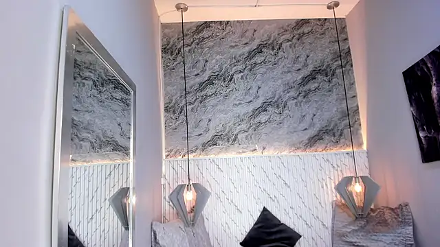 Julieth brown  online show from November 9, 12:23 pm