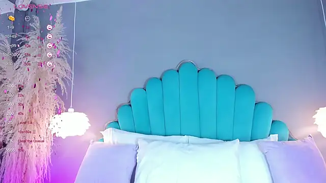 AlassiaHocthner online show from September 12, 2:02 pm