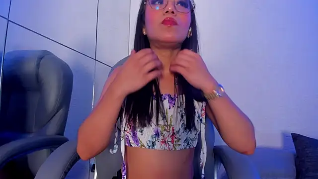 sweetabbey online show from December 18, 7:29 pm