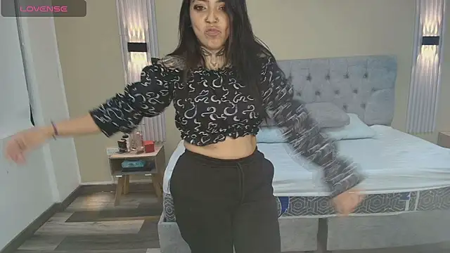 LiaMonroee  online show from October 6, 11:49 am