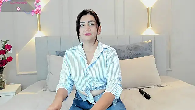 victoria bourne online show from October 16, 7:49 pm