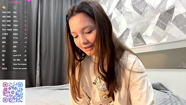 KiraVelvet online show from October 19, 7:38 pm