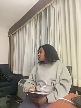 princesslivv online show from February 12, 5:31 am