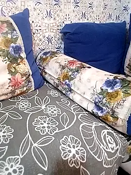 Mayamimi online show from September 18, 2:37 pm