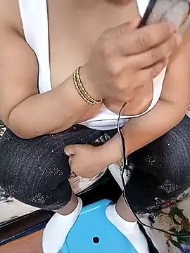 Mayamimi online show from October 1, 1:05 pm