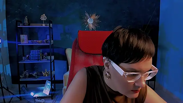 LauraDavidsons online show from November 21, 4:53 pm