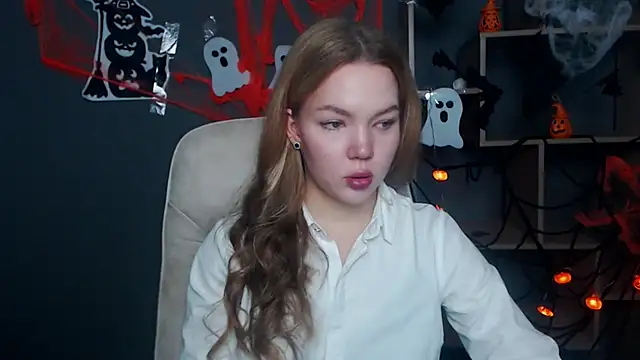 StellaLight online show from October 29, 1:15 pm