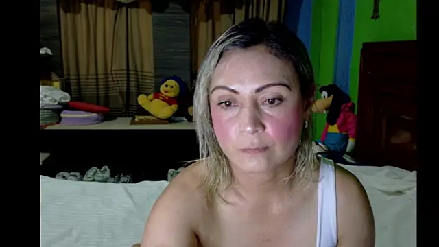  Charlize theron  online show from April 7, 11:40 pm