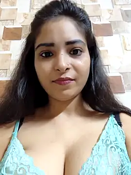 QUEEN-ADITI online show from September 28, 4:45 pm