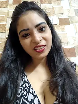 QUEEN-ADITI online show from September 24, 3:33 pm