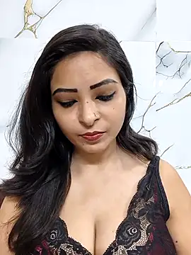 QUEEN-ADITI online show from April 24, 6:44 pm