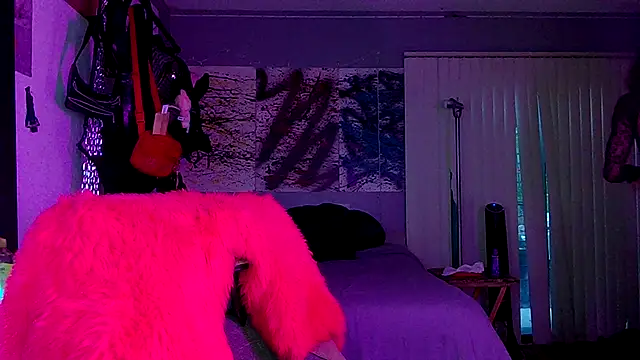 xoFrankie online show from September 13, 1:46 am