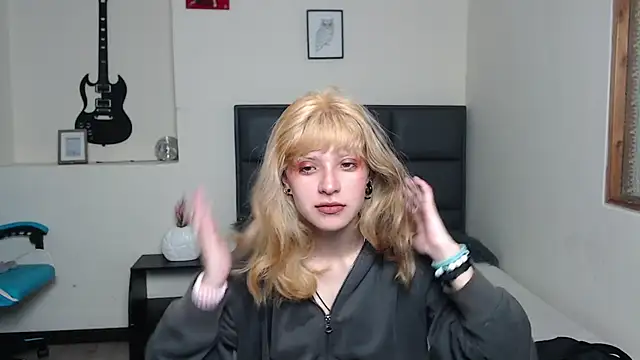 Amnesia  online show from October 30, 2:29 pm