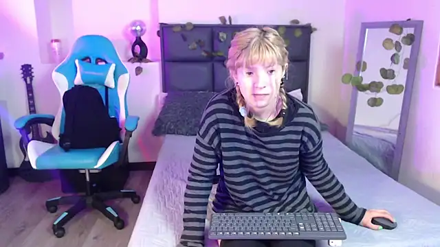 Amnesia  online show from October 3, 12:21 pm