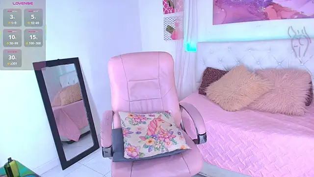 Gina foxxx online show from September 27, 4:03 pm