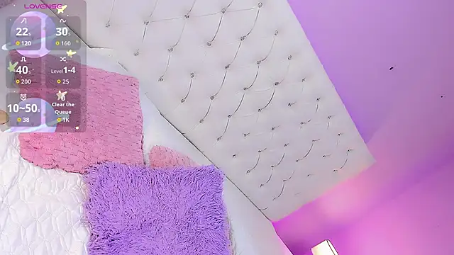 DaniielaV online show from October 19, 1:57 pm