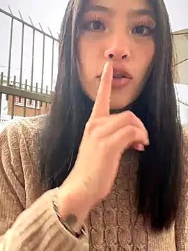 KloePink  online show from September 18, 3:43 pm