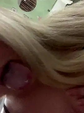 loiragoxtosinnha online show from December 2, 2:57 am