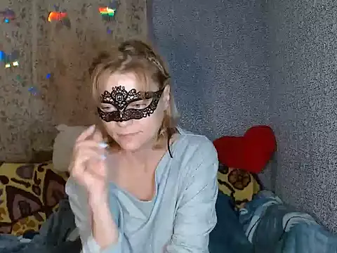 Miss Nona online show from October 1, 2:33 pm