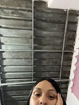 Messy-diana21 online show from April 1, 8:28 pm